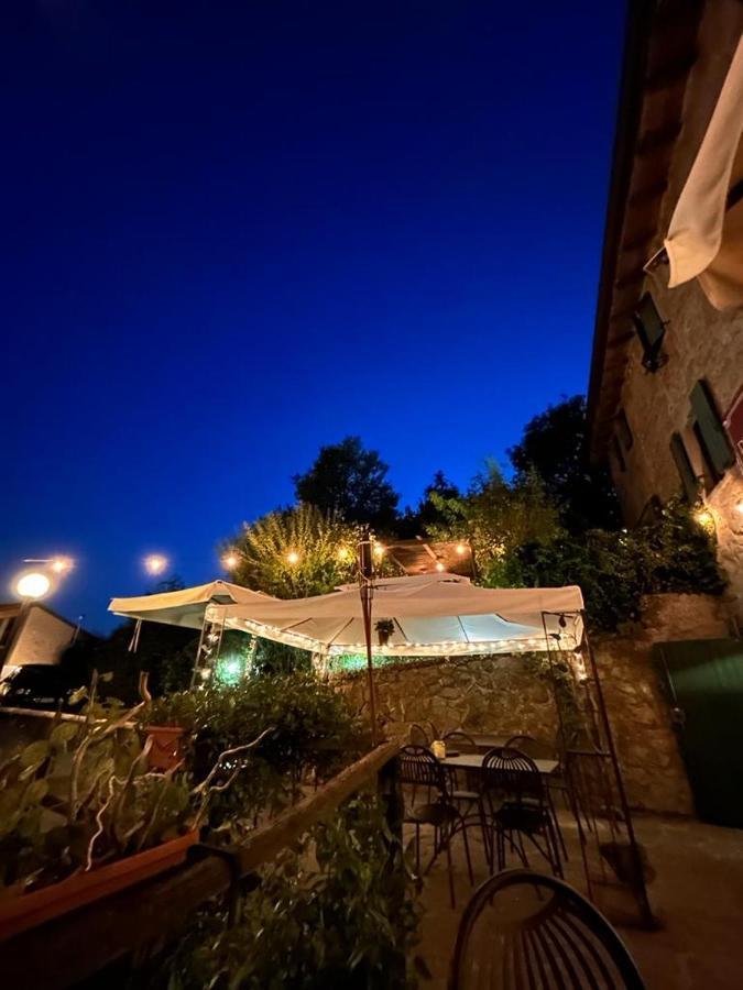 Hotel Locanda Dei Fienili Del Campiaro Grizzana Exterior foto